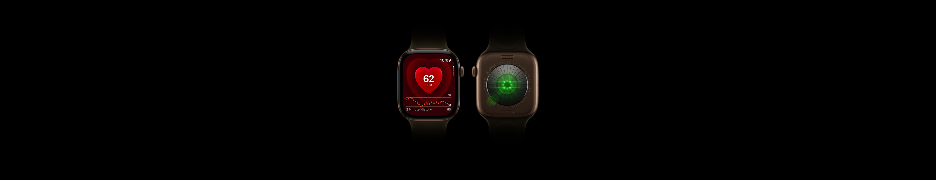 Divas Apple Watch Series 12 ierīces, alumīnija ietvars, tumša bronzas krāsa, olīvu krāsas Sport Band siksniņa, vienā redzama pulksteņa priekšpuse ar Heart Rate aplikāciju, otrā redzama pulksteņa aizmugure ar veselības uzraudzības sistēmu un iedegtiem zaļiem LED indikatoriem